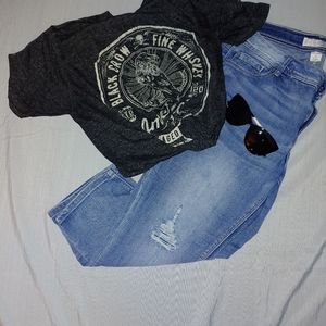 Cato Distressed Skinny Capri